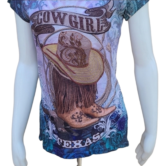 SWEET GISELE Cowgirl Western Graphic Tee M Cowboy Boots Hat Texas Gold Bling - Picture 10 of 16